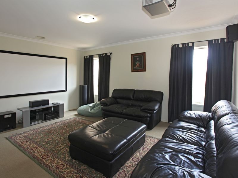 4 Montmorency Avenue, Berwick VIC 3806