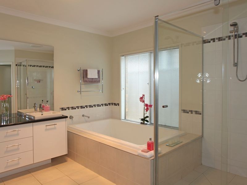 4 Montmorency Avenue, Berwick VIC 3806