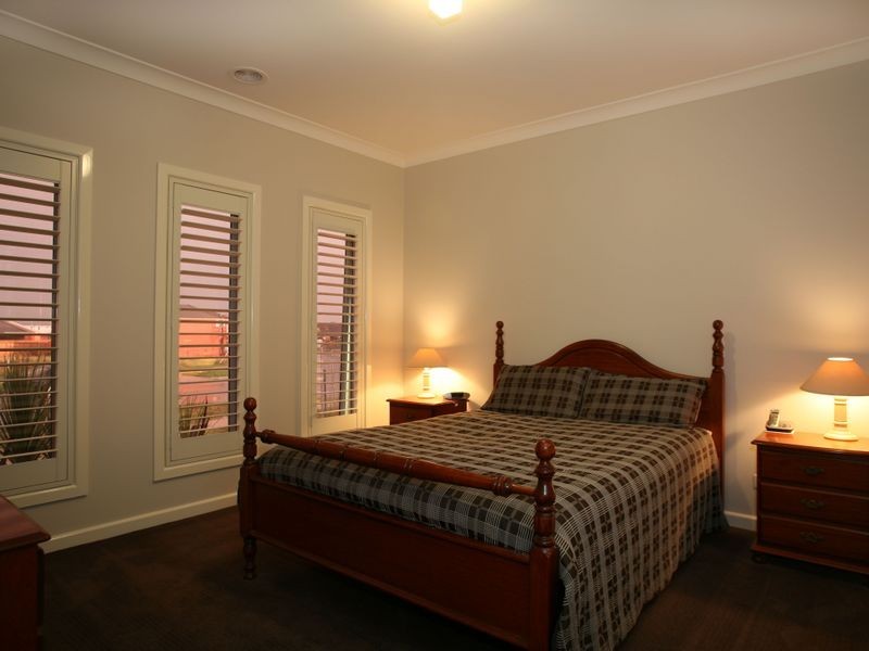 74 Arena Parade, Officer VIC 3809