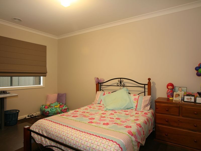 74 Arena Parade, Officer VIC 3809