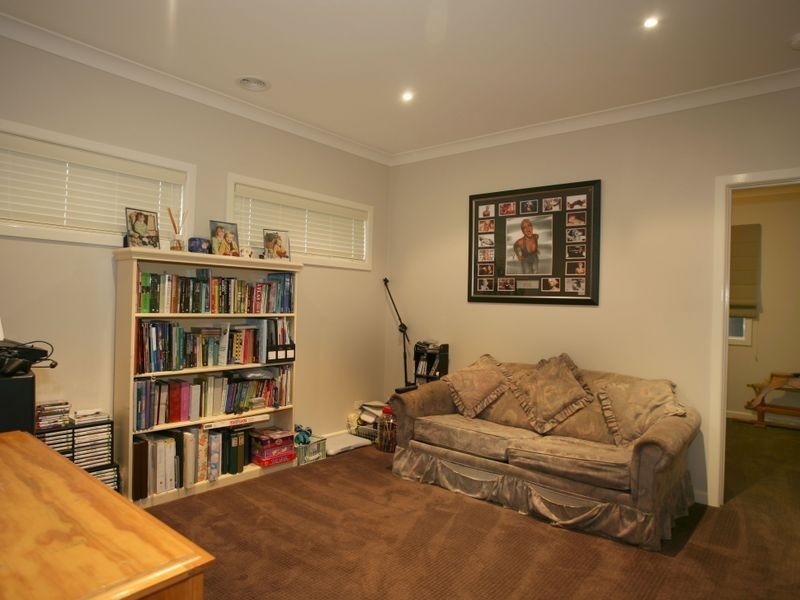 74 Arena Parade, Officer VIC 3809