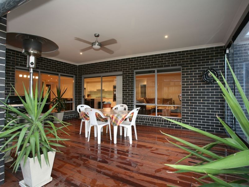 74 Arena Parade, Officer VIC 3809