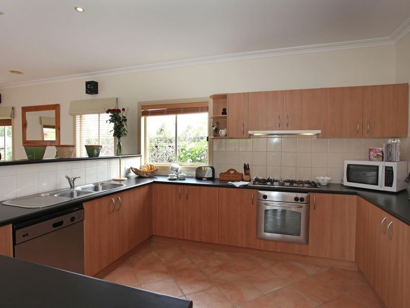 56 Wood Road, Narre Warren South VIC 3805