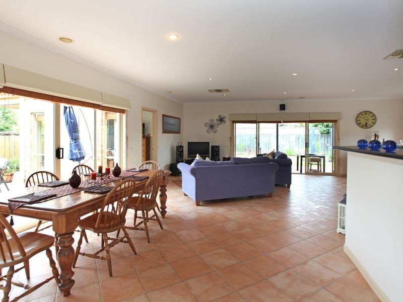 56 Wood Road, Narre Warren South VIC 3805