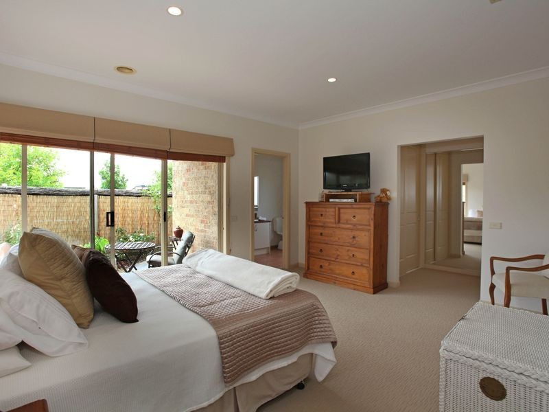 56 Wood Road, Narre Warren South VIC 3805