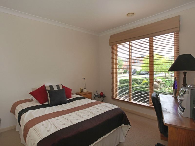 56 Wood Road, Narre Warren South VIC 3805