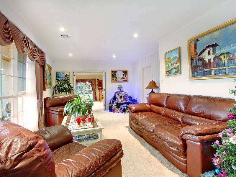 31 Rockleigh Park Road, Narre Warren North VIC 3804