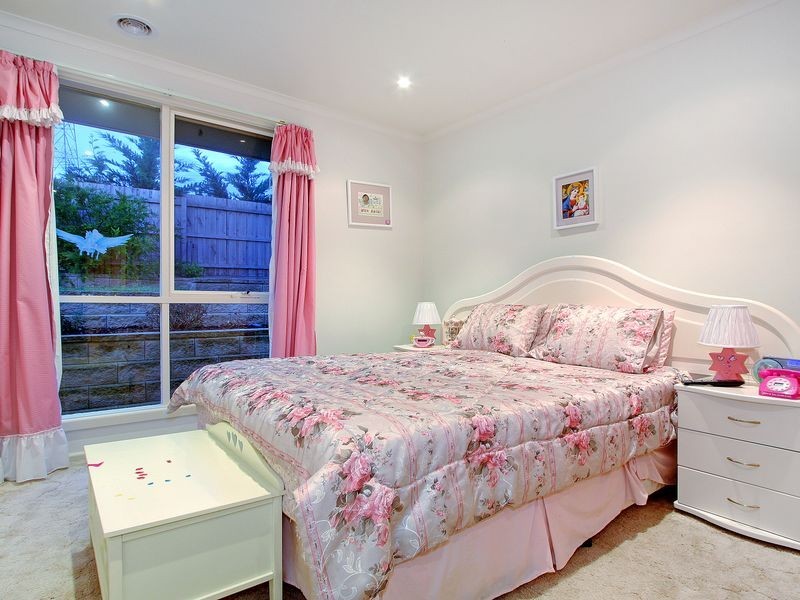 31 Rockleigh Park Road, Narre Warren North VIC 3804