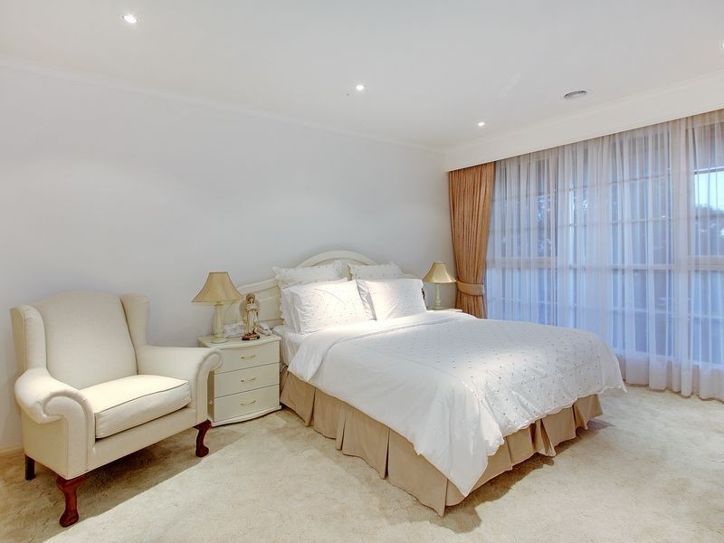 31 Rockleigh Park Road, Narre Warren North VIC 3804