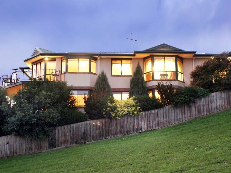 31 Kramer Drive, Berwick VIC 3806