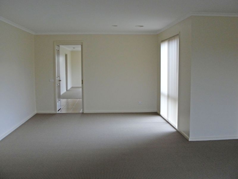 22 Jasa Crescent, Cranbourne VIC 3977