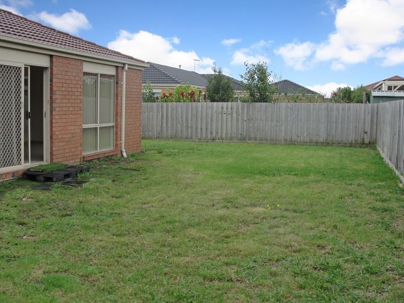 22 Jasa Crescent, Cranbourne VIC 3977