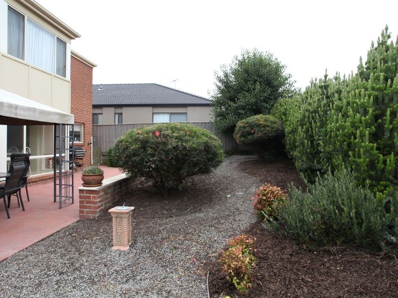 12 Lynch Court, Berwick VIC 3806