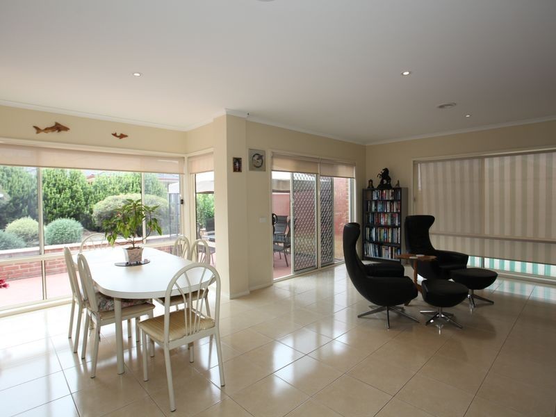 12 Lynch Court, Berwick VIC 3806