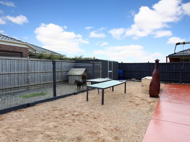 104 Ridgemont Drive, Berwick VIC 3806