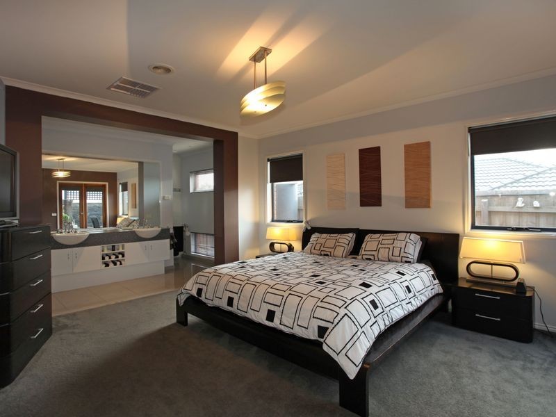 28 Olive Road, Lynbrook VIC 3975