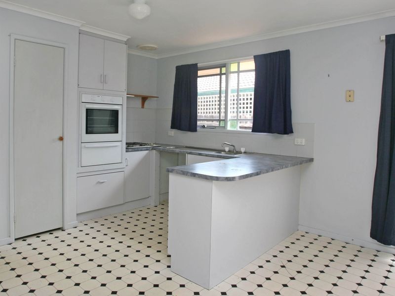 34 Duncan Drive, Pakenham VIC 3810