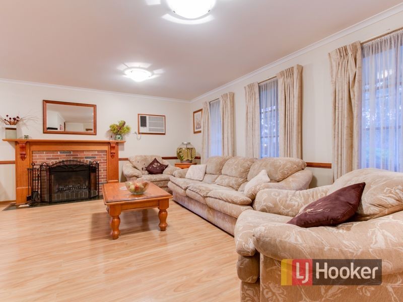 22 Tilba Court, Berwick VIC 3806