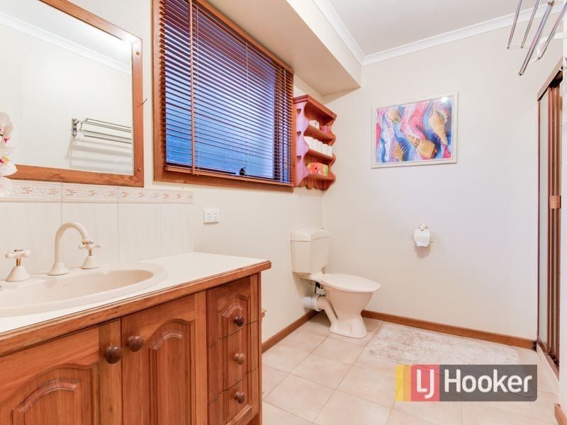 22 Tilba Court, Berwick VIC 3806