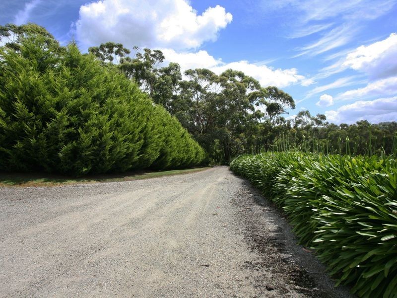 80 Hein Road, Beaconsfield Upper VIC 3808