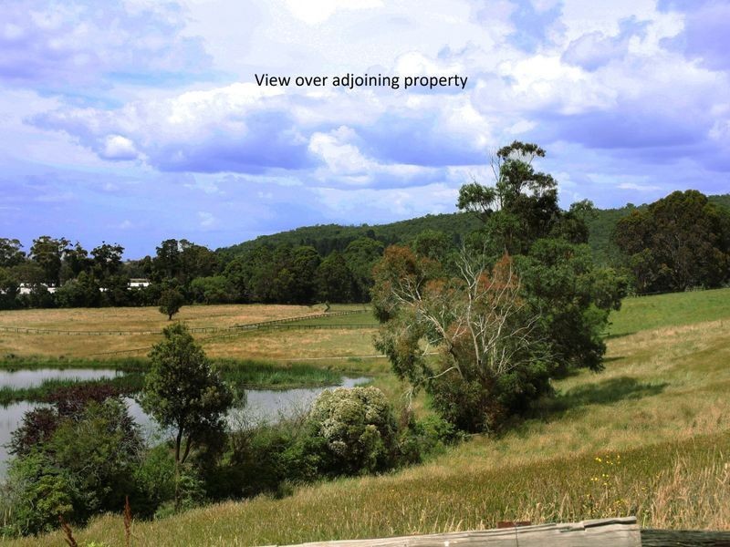 80 Hein Road, Beaconsfield Upper VIC 3808