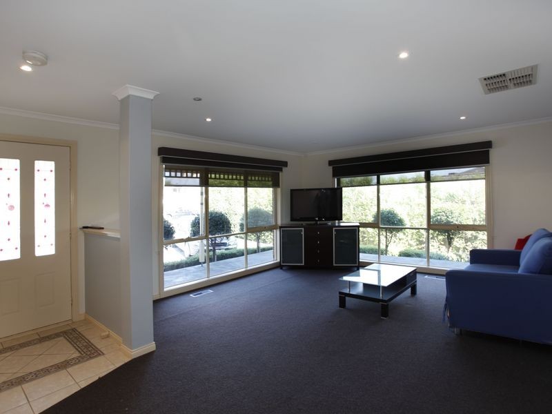 5 Wild Duck Way, Beaconsfield VIC 3807