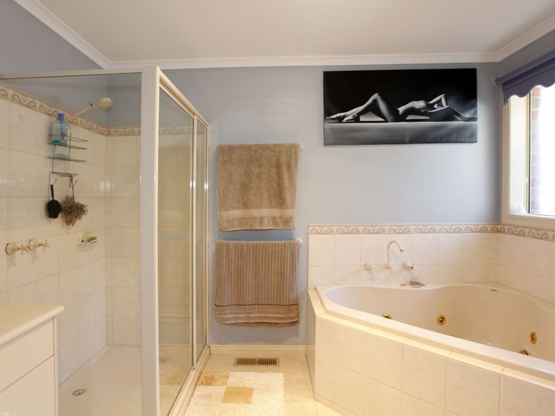 5 Wild Duck Way, Beaconsfield VIC 3807