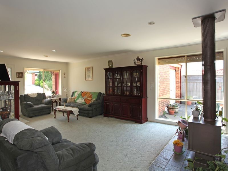 16 Serendip Court, Narre Warren VIC 3805