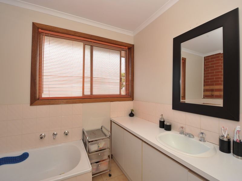 9/8-10 Belgrave-Hallam Road, Hallam VIC 3803
