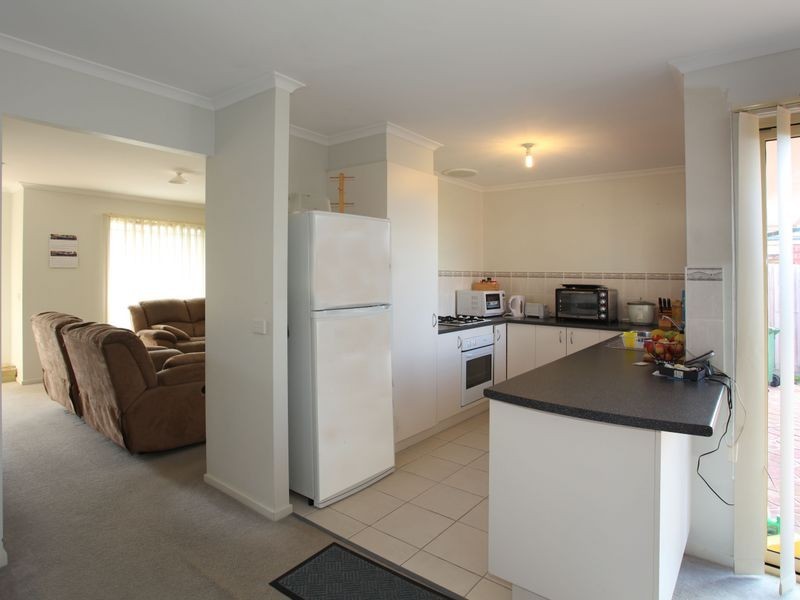 44 Hartsmere Drive, Berwick VIC 3806