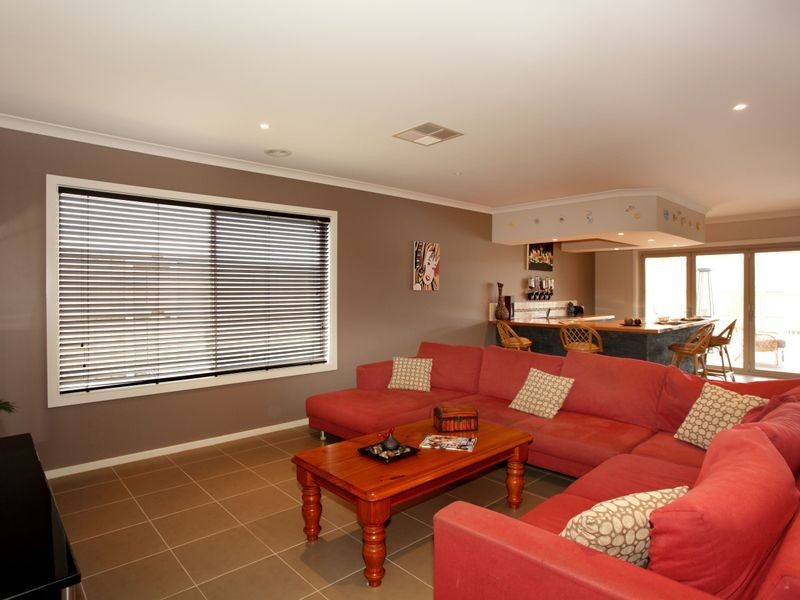 7 Limousin Court, Berwick VIC 3806