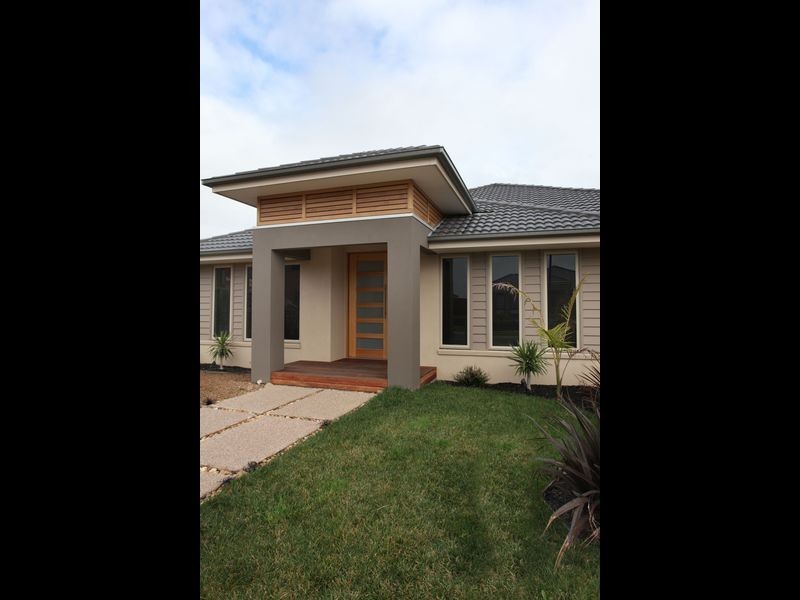 7 Limousin Court, Berwick VIC 3806