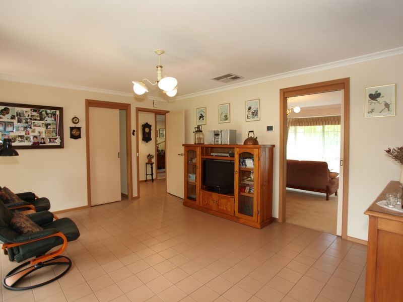 50-51 Malanie Close, Narre Warren North VIC 3804