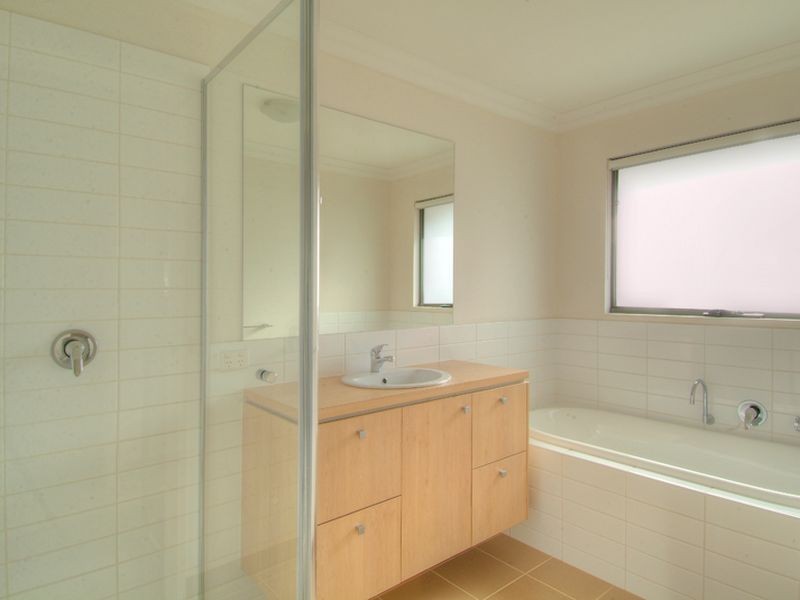 70 Meridian Circuit, Berwick VIC 3806