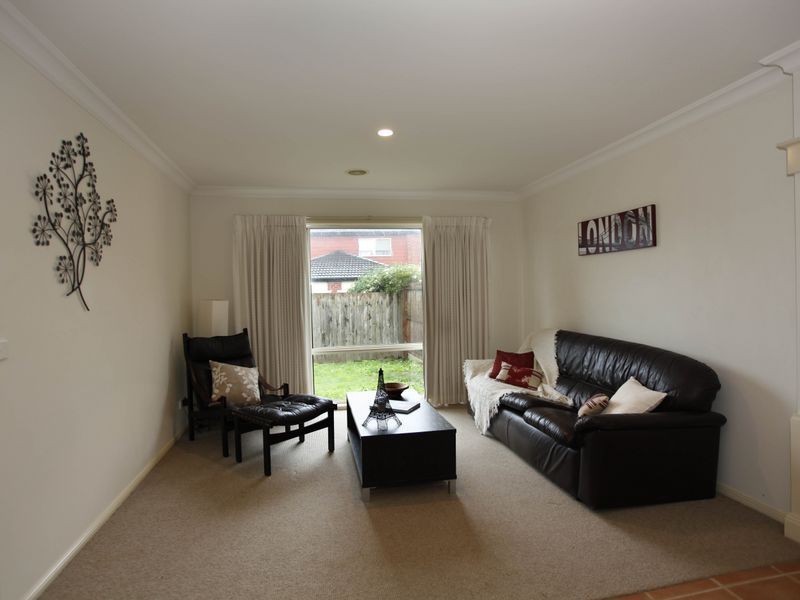 4 Fieldstone Boulevard, Beaconsfield VIC 3807