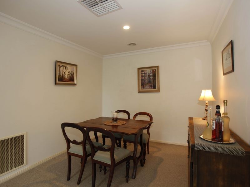 4 Fieldstone Boulevard, Beaconsfield VIC 3807