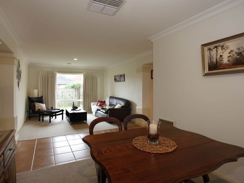 4 Fieldstone Boulevard, Beaconsfield VIC 3807