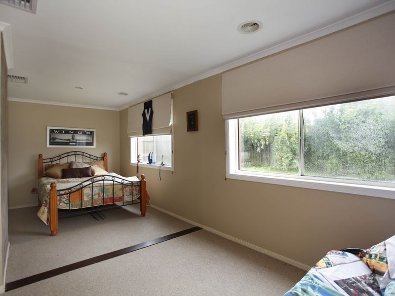 4 Fieldstone Boulevard, Beaconsfield VIC 3807