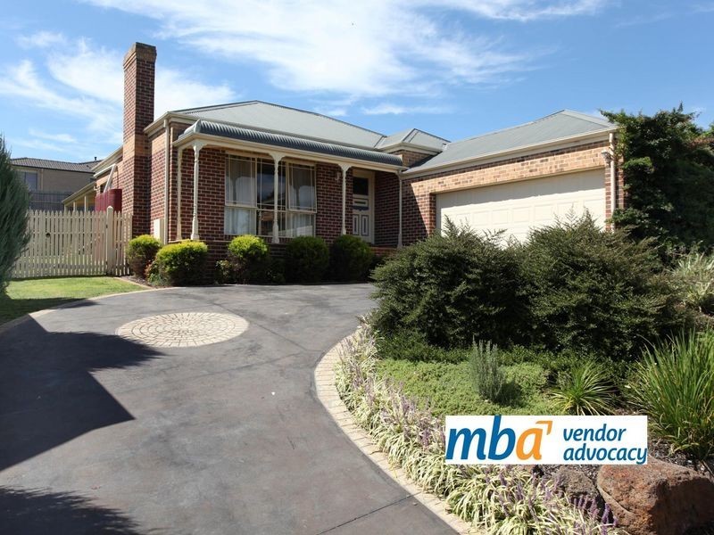 43 Grange Circuit, Beaconsfield VIC 3807