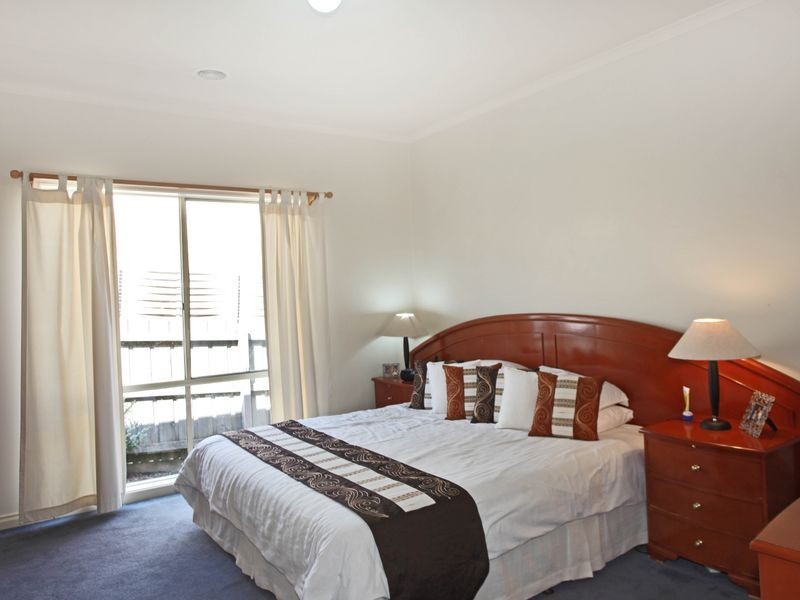 43 Grange Circuit, Beaconsfield VIC 3807