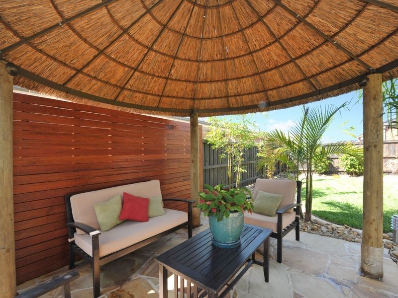 16 Wild Scotchman Way, Clyde North VIC 3978