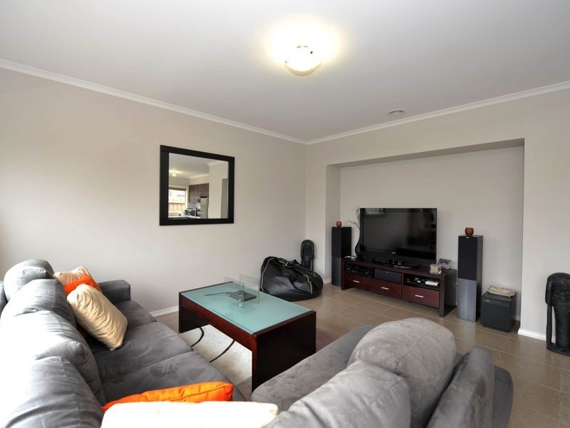 10/278 Narre Warren-Cranbourne Road, Cranbourne VIC 3977