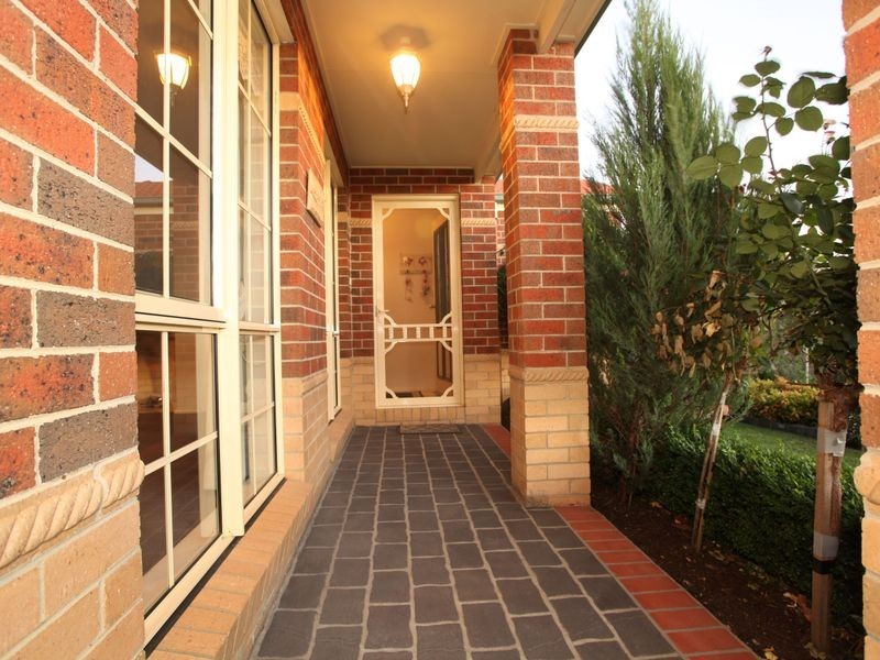 19 Mountain View Circuit, Beaconsfield VIC 3807