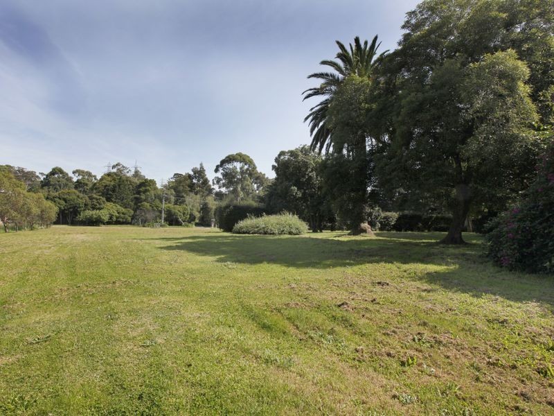 104 – 110 Buchanan Road, Berwick VIC 3806