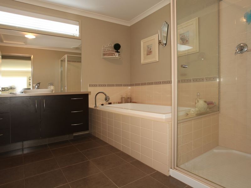 10 Azimuth Close, Narre Warren South VIC 3805