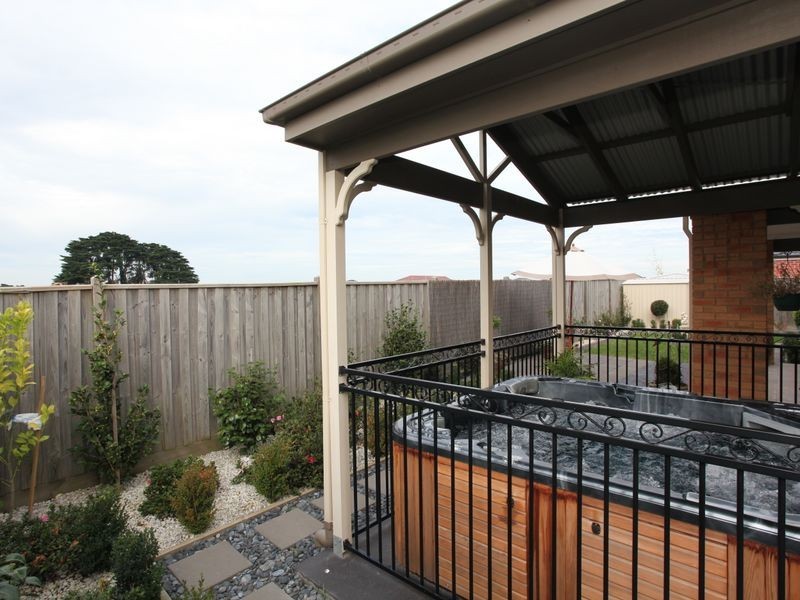 10 Azimuth Close, Narre Warren South VIC 3805