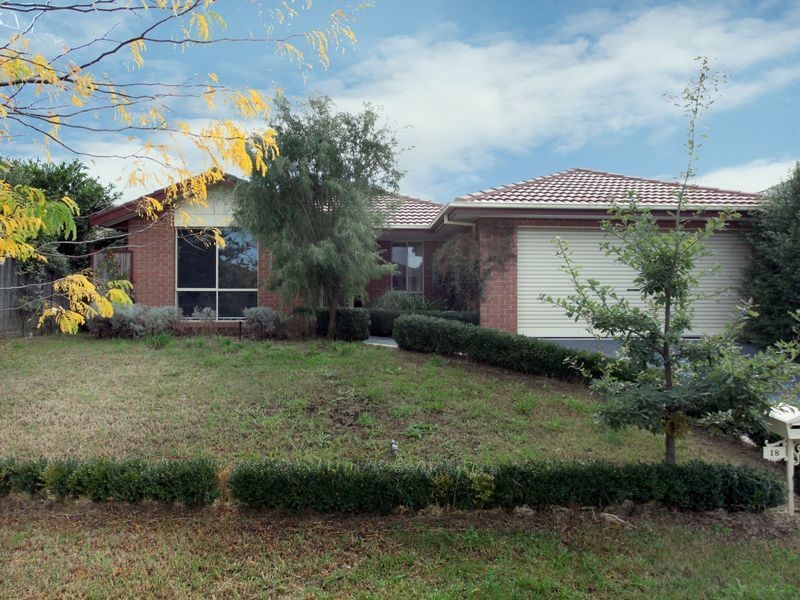 18 Shaftsbury Avenue, Berwick VIC 3806