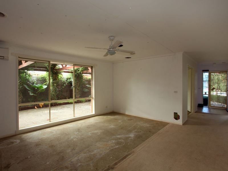 18 Shaftsbury Avenue, Berwick VIC 3806