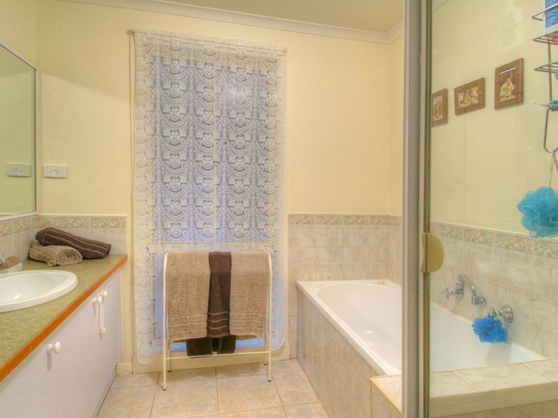 7 Barton Mews, Berwick VIC 3806