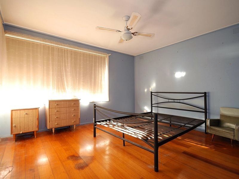 17 Evan Street, Berwick VIC 3806